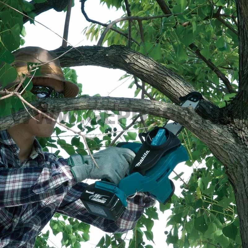 Makita DUC122Z